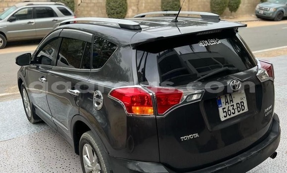 Dieundeu Occasion Toyota RAV4 Silver Auto in Dakar in Dakar Dieundeu Occasion Toyota RAV4 Silver Auto in Dakar in Dakar