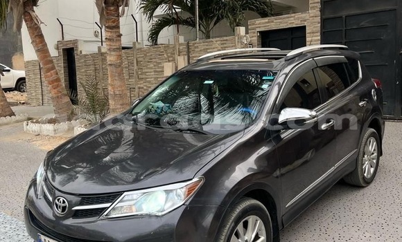 Dieundeu Occasion Toyota RAV4 Silver Auto in Dakar in Dakar Dieundeu Occasion Toyota RAV4 Silver Auto in Dakar in Dakar