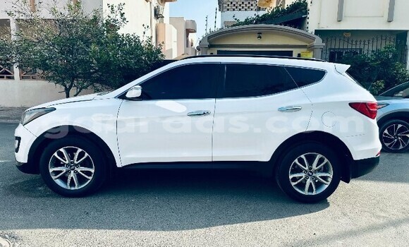 Acheter Occasion Voiture Hyundai Santa Fe Blanc à Dakar, Dakar Acheter Occasion Voiture Hyundai Santa Fe Blanc à Dakar, Dakar