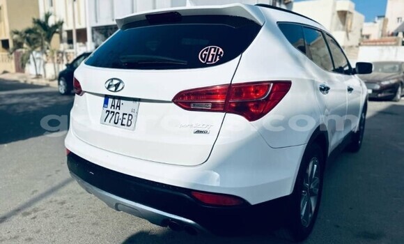 Acheter Occasion Voiture Hyundai Santa Fe Blanc à Dakar, Dakar Acheter Occasion Voiture Hyundai Santa Fe Blanc à Dakar, Dakar