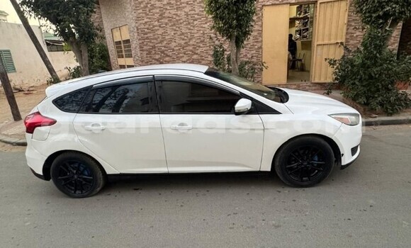 Acheter Occasion Voiture Ford Focus Blanc à Dakar, Dakar Acheter Occasion Voiture Ford Focus Blanc à Dakar, Dakar