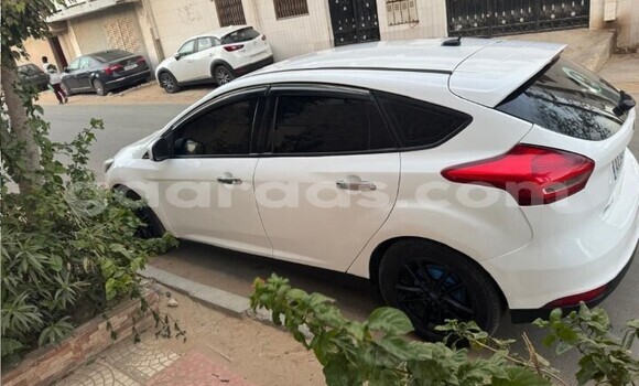 Acheter Occasion Voiture Ford Focus Blanc à Dakar, Dakar Acheter Occasion Voiture Ford Focus Blanc à Dakar, Dakar