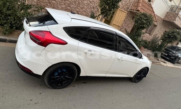 Acheter Occasion Voiture Ford Focus Blanc à Dakar, Dakar Acheter Occasion Voiture Ford Focus Blanc à Dakar, Dakar