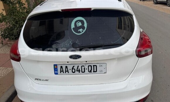 Acheter Occasion Voiture Ford Focus Blanc à Dakar, Dakar Acheter Occasion Voiture Ford Focus Blanc à Dakar, Dakar