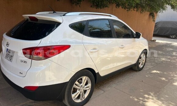 Acheter Occasion Voiture Hyundai ix35 Blanc à Dakar, Dakar Acheter Occasion Voiture Hyundai ix35 Blanc à Dakar, Dakar