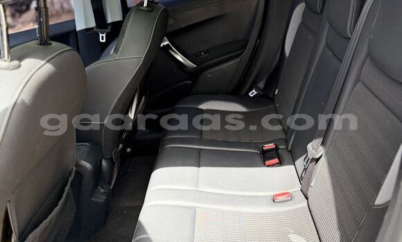 Dieundeu Occasion Peugeot 2008 allure Beige Auto in Dakar in Dakar Dieundeu Occasion Peugeot 2008 allure Beige Auto in Dakar in Dakar