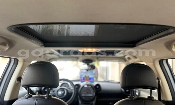 Acheter Occasion Voiture MINI Countryman Blanc à Dakar, Dakar Acheter Occasion Voiture MINI Countryman Blanc à Dakar, Dakar