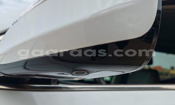 Buy Used Hyundai Santa Fe White Car in Dakar in Dakar Buy Used Hyundai Santa Fe White Car in Dakar in Dakar