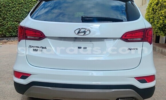 Buy Used Hyundai Santa Fe White Car in Dakar in Dakar Buy Used Hyundai Santa Fe White Car in Dakar in Dakar