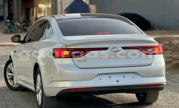 Acheter Occasion Voiture Renault Sandero RS Blanc à Dakar, Dakar Acheter Occasion Voiture Renault Sandero RS Blanc à Dakar, Dakar