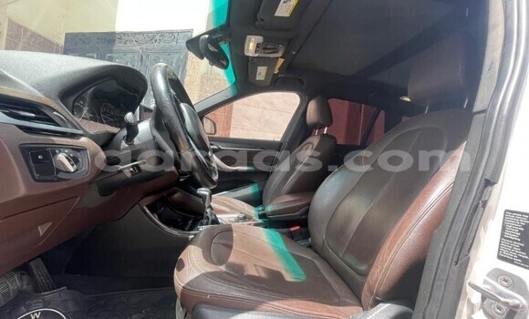 Acheter Occasion Voiture BMW X1 Blanc à Dakar, Dakar Acheter Occasion Voiture BMW X1 Blanc à Dakar, Dakar