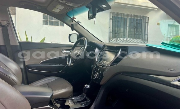 Dieundeu Occasion Hyundai Santa Fe Silver Auto in Dakar in Dakar Dieundeu Occasion Hyundai Santa Fe Silver Auto in Dakar in Dakar