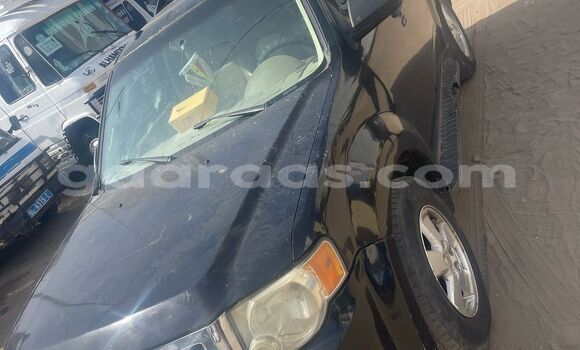 Acheter Occasion Voiture Ford Escape Noir à Dakar, Dakar Acheter Occasion Voiture Ford Escape Noir à Dakar, Dakar