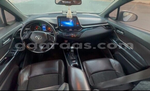 Acheter Occasion Voiture Toyota C-HR Autre à Dakar, Dakar Acheter Occasion Voiture Toyota C-HR Autre à Dakar, Dakar