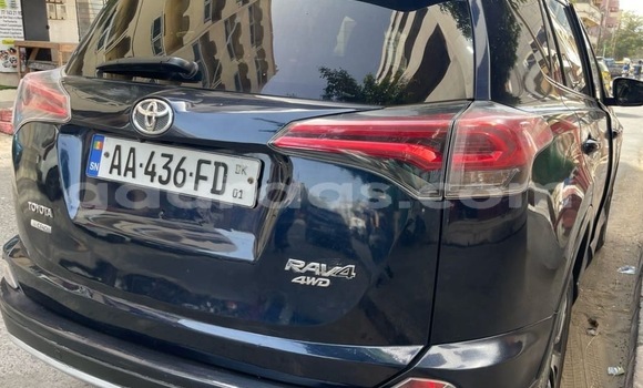 Acheter Occasion Voiture Toyota RAV4 Bleu à Dakar, Dakar Acheter Occasion Voiture Toyota RAV4 Bleu à Dakar, Dakar