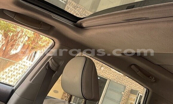 Dieundeu Occasion Toyota Venza Blanc Auto in Dakar in Dakar Dieundeu Occasion Toyota Venza Blanc Auto in Dakar in Dakar