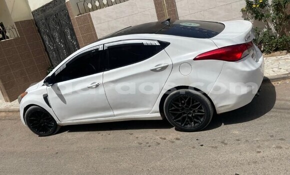 Acheter Occasion Voiture Hyundai Elantra Blanc à Dakar, Dakar Acheter Occasion Voiture Hyundai Elantra Blanc à Dakar, Dakar