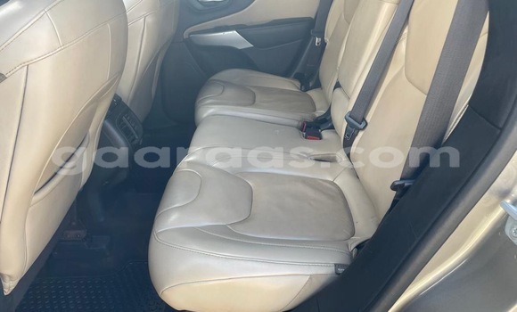 Buy Used Jeep Cherokee Silver Car in Dakar in Dakar Buy Used Jeep Cherokee Silver Car in Dakar in Dakar