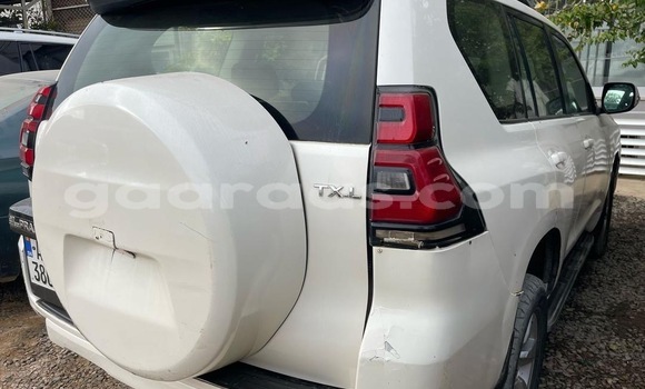 Acheter Occasion Voiture Toyota Prado Blanc à Dakar, Dakar Acheter Occasion Voiture Toyota Prado Blanc à Dakar, Dakar
