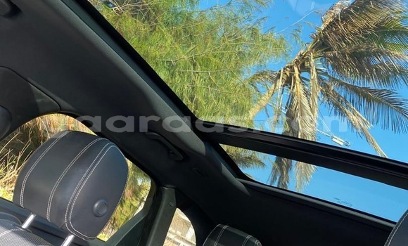 Acheter Occasion Voiture Land Rover Range Rover Velar Blanc à Dakar, Dakar Acheter Occasion Voiture Land Rover Range Rover Velar Blanc à Dakar, Dakar