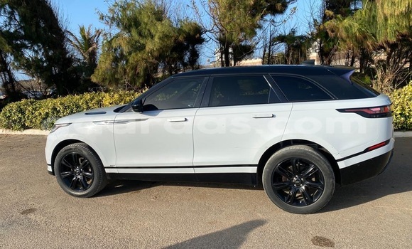Acheter Occasion Voiture Land Rover Range Rover Velar Blanc à Dakar, Dakar Acheter Occasion Voiture Land Rover Range Rover Velar Blanc à Dakar, Dakar