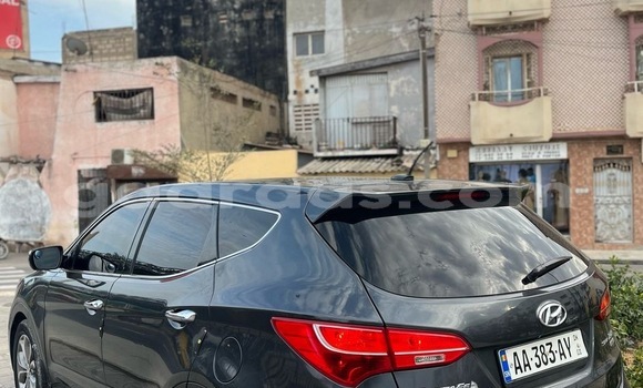 Buy Used Hyundai Santa Fe Silver Car in Dakar in Dakar Buy Used Hyundai Santa Fe Silver Car in Dakar in Dakar