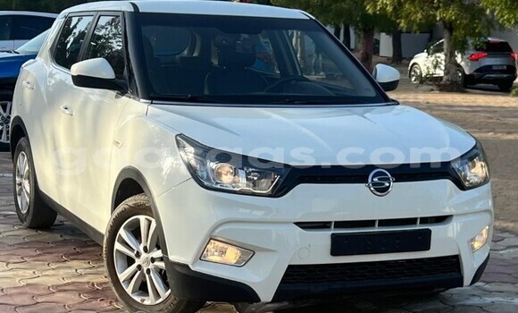 Acheter Occasion Voiture SsangYong Tivoli Blanc à Dakar, Dakar