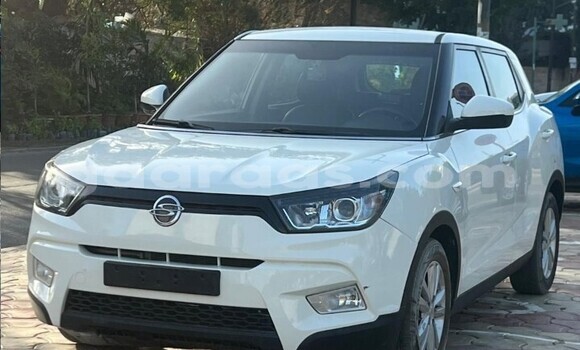 Dieundeu Occasion SsangYong Tivoli Blanc Auto in Dakar in Dakar Dieundeu Occasion SsangYong Tivoli Blanc Auto in Dakar in Dakar