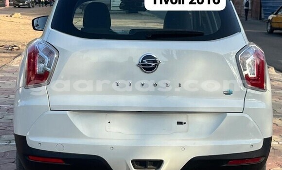 Dieundeu Occasion SsangYong Tivoli Blanc Auto in Dakar in Dakar Dieundeu Occasion SsangYong Tivoli Blanc Auto in Dakar in Dakar