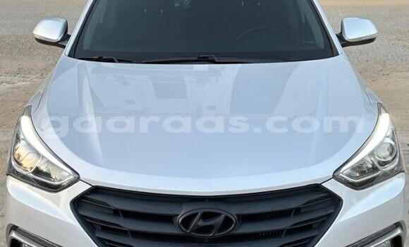 Acheter Occasion Voiture Hyundai Santa Fe Gris à Dakar, Dakar Acheter Occasion Voiture Hyundai Santa Fe Gris à Dakar, Dakar