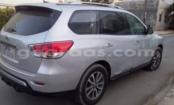 Buy Used Nissan Pathfinder Other Car in Dakar in Dakar Buy Used Nissan Pathfinder Other Car in Dakar in Dakar