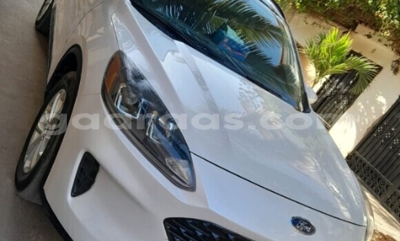 Acheter Occasion Voiture Ford Escape Blanc à Dakar, Dakar Acheter Occasion Voiture Ford Escape Blanc à Dakar, Dakar