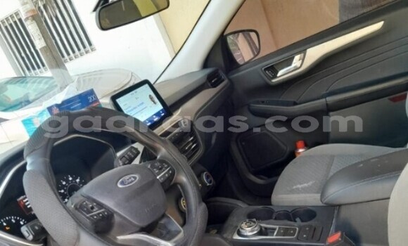 Acheter Occasion Voiture Ford Escape Blanc à Dakar, Dakar Acheter Occasion Voiture Ford Escape Blanc à Dakar, Dakar