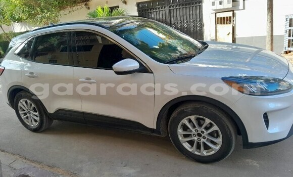 Acheter Occasion Voiture Ford Escape Blanc à Dakar, Dakar Acheter Occasion Voiture Ford Escape Blanc à Dakar, Dakar