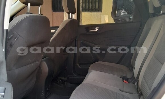 Acheter Occasion Voiture Ford Escape Blanc à Dakar, Dakar Acheter Occasion Voiture Ford Escape Blanc à Dakar, Dakar