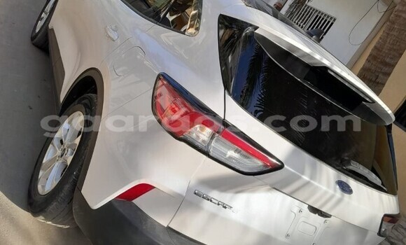 Acheter Occasion Voiture Ford Escape Blanc à Dakar, Dakar Acheter Occasion Voiture Ford Escape Blanc à Dakar, Dakar