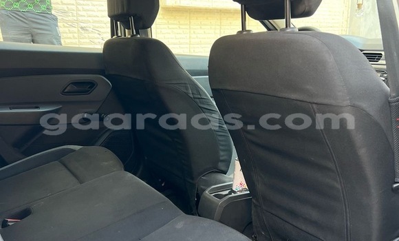 Dieundeu Occasion Renault Duster White Auto in Dakar in Dakar Dieundeu Occasion Renault Duster White Auto in Dakar in Dakar