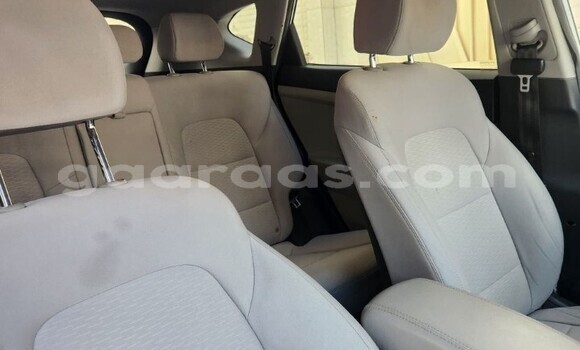 Acheter Occasion Voiture Hyundai Tucson Blanc à Dakar, Dakar Acheter Occasion Voiture Hyundai Tucson Blanc à Dakar, Dakar