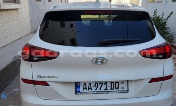 Acheter Occasion Voiture Hyundai Tucson Blanc à Dakar, Dakar Acheter Occasion Voiture Hyundai Tucson Blanc à Dakar, Dakar