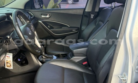 Acheter Occasion Voiture Hyundai Santa Fe Gris à Dakar, Dakar Acheter Occasion Voiture Hyundai Santa Fe Gris à Dakar, Dakar