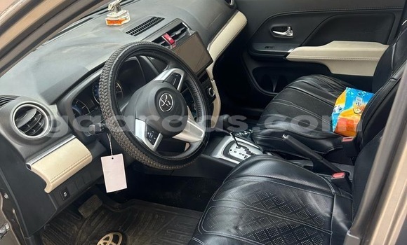 Dieundeu Occasion Toyota Rush Silver Auto in Dakar in Dakar Dieundeu Occasion Toyota Rush Silver Auto in Dakar in Dakar