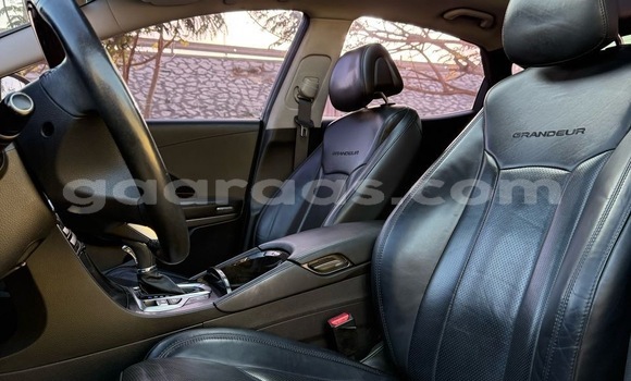 Dieundeu Occasion Hyundai Grandeur Black Auto in Dakar in Dakar Dieundeu Occasion Hyundai Grandeur Black Auto in Dakar in Dakar