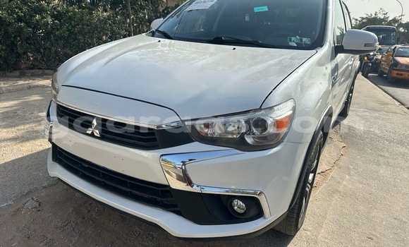 Dieundeu Occasion Mitsubishi Outlander White Auto in Dakar in Dakar Dieundeu Occasion Mitsubishi Outlander White Auto in Dakar in Dakar