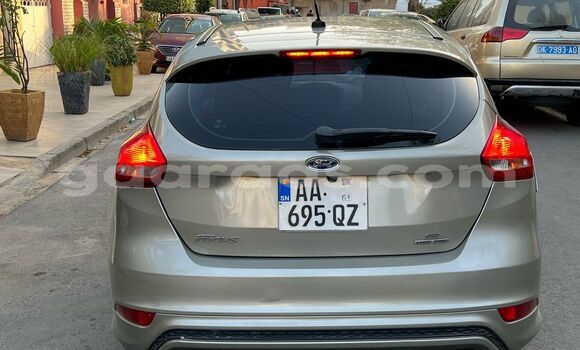 Acheter Occasion Voiture Ford Focus Brun à Dakar, Dakar Acheter Occasion Voiture Ford Focus Brun à Dakar, Dakar