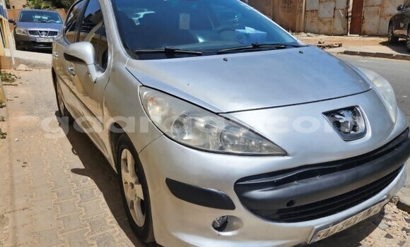 Acheter Occasion Voiture Peugeot 207 Gris à Dakar, Dakar Acheter Occasion Voiture Peugeot 207 Gris à Dakar, Dakar