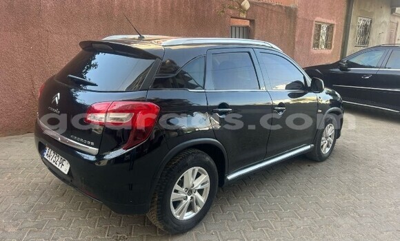 Buy Used Citroen C4 Aircross Other Car in Dakar in Dakar Buy Used Citroen C4 Aircross Other Car in Dakar in Dakar