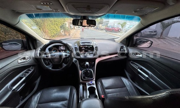 Acheter Occasion Voiture Ford Escape Blanc à Dakar, Dakar Acheter Occasion Voiture Ford Escape Blanc à Dakar, Dakar