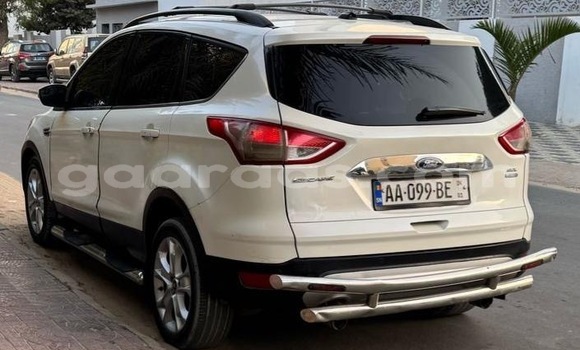 Acheter Occasion Voiture Ford Escape Blanc à Dakar, Dakar Acheter Occasion Voiture Ford Escape Blanc à Dakar, Dakar