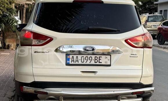 Acheter Occasion Voiture Ford Escape Blanc à Dakar, Dakar Acheter Occasion Voiture Ford Escape Blanc à Dakar, Dakar