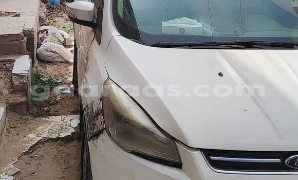 Acheter Occasion Voiture Ford Escape Blanc à Dakar, Dakar Acheter Occasion Voiture Ford Escape Blanc à Dakar, Dakar